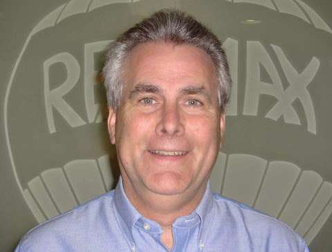 RE/MAX Action: Dennis Toomey